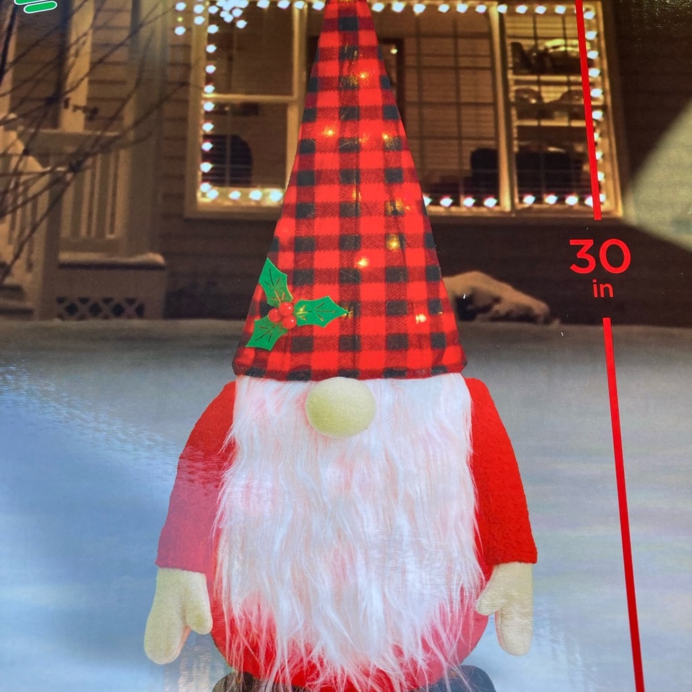 FLASH SALE🎄30” Gnome NIB Holiday Christmas Light Up